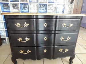 Relooking commode ancienne or et noir 